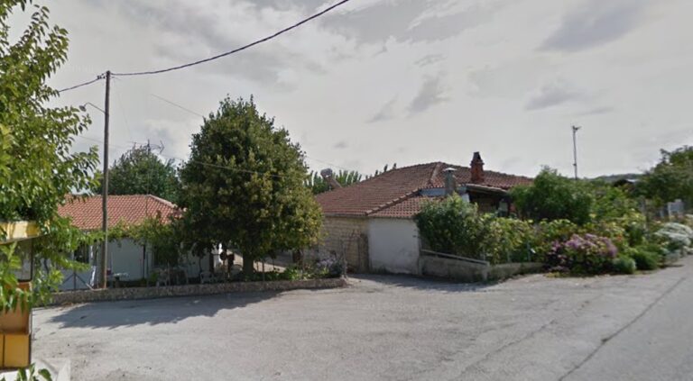 Avdella: a village of 30 inhabitants very close to Metaxades with several houses retaining their traditional architecture.